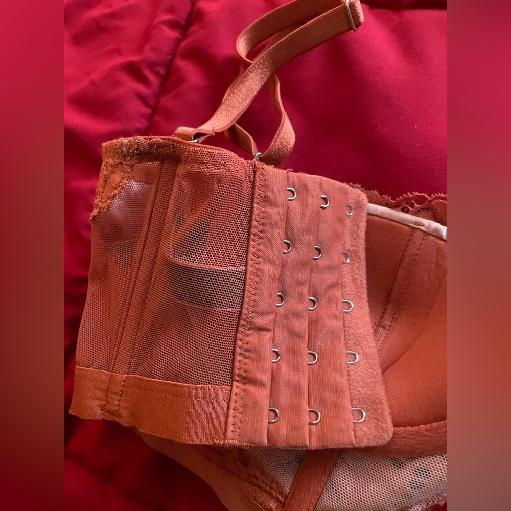 Victoria's Secret Lace Bralette in Rust 32B - Picture 11 of 12